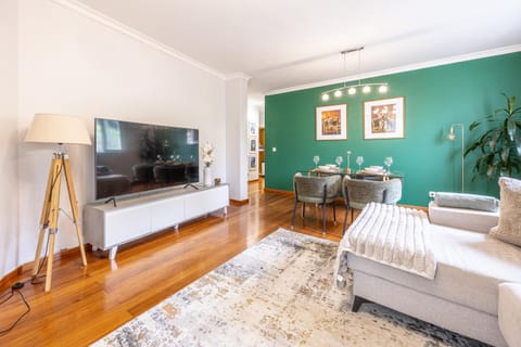 Communal lounge/ TV room, Living room