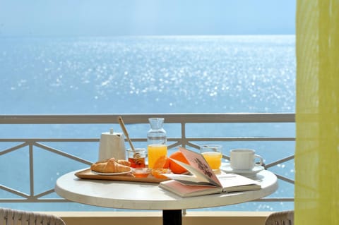 View (from property/room), Balcony/Terrace, Breakfast