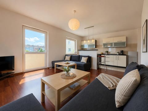 Communal lounge/ TV room, TV and multimedia, Kitchen or kitchenette, Living room, Seating area, Dining area, Evening entertainment, minibar