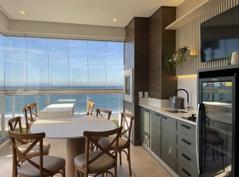 Natural landscape, Kitchen or kitchenette, Dining area, minibar