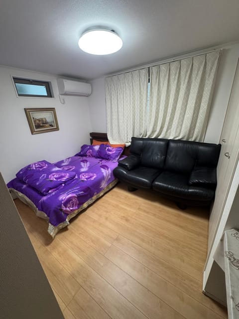 Bed, Photo of the whole room