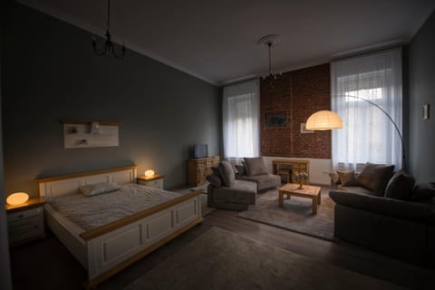 Seating area, Bedroom