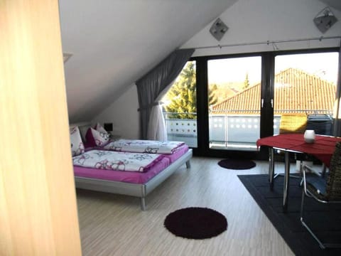 Balcony/Terrace, Living room, Photo of the whole room, Seating area, Dining area, Bedroom