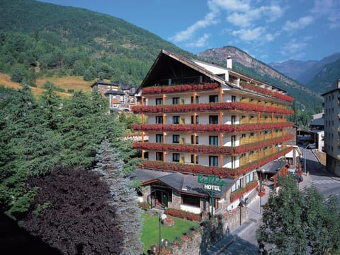Property building, Day