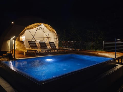 Property building, Night, Pool view, Swimming pool, sunbed