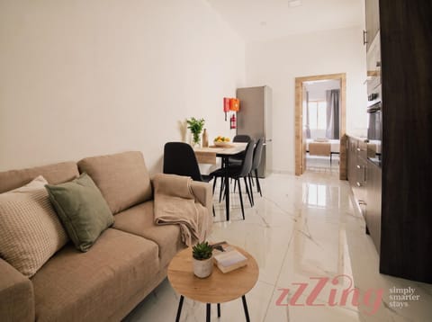 Living room, Seating area, Dining area, kitchen