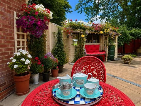 Spring, Garden, Coffee/tea facilities, Garden view