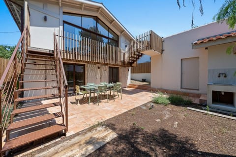 Day, Balcony/Terrace, Garden view