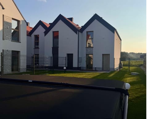Property building, Hot Tub