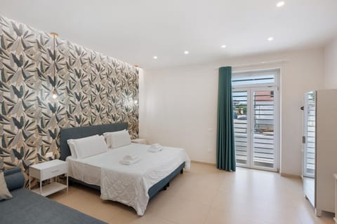 Living room, Bedroom