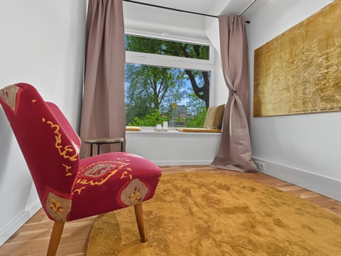 Living room, Photo of the whole room, Bedroom
