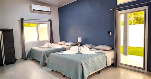 Bed, Bedroom, air conditioner