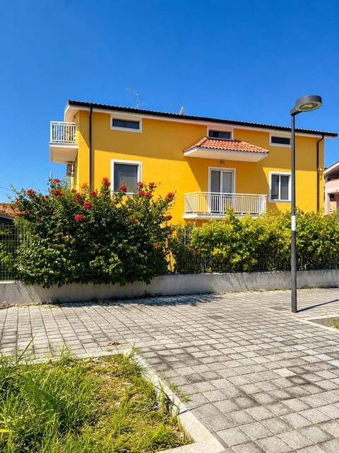 Property building, Day