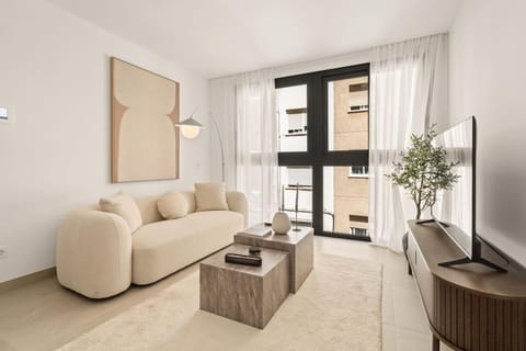 TV and multimedia, Decorative detail, Seating area, furniture, heating, air conditioner