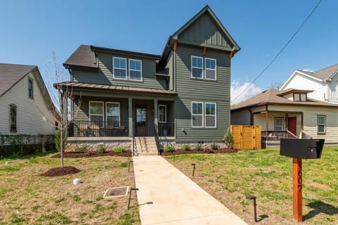 Property building, Day, Street view