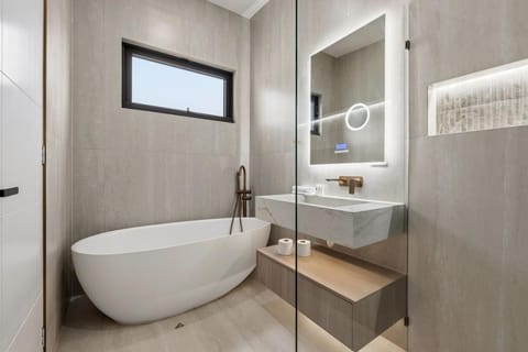 Bathroom, Bath