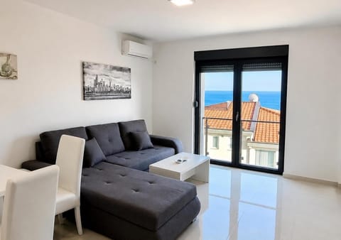 View (from property/room), Living room, Sea view