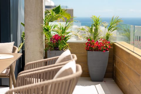 Patio, View (from property/room), Seating area, Sea view