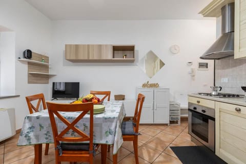TV and multimedia, Kitchen or kitchenette, Living room, Seating area, Dining area, dishwasher, internet, locker, oven, stove, air conditioner