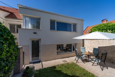 Property building, Garden