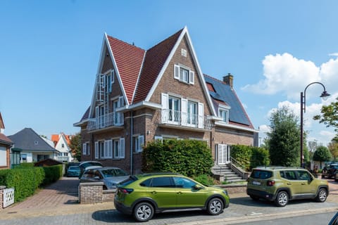 Property building, Location, Parking