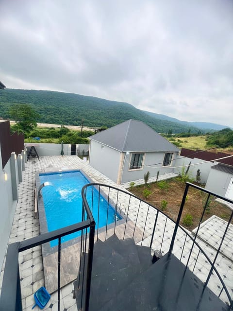 Mountain view, Pool view