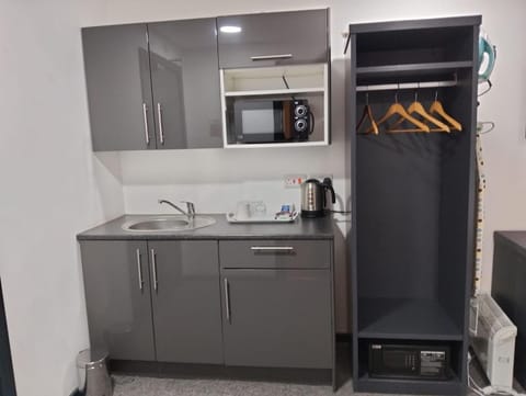 microwave, oven