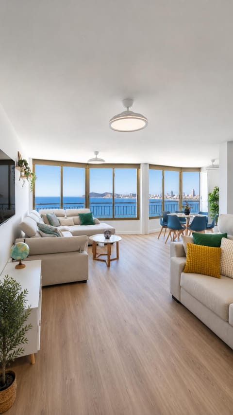 Natural landscape, TV and multimedia, Living room, Seating area, Sea view