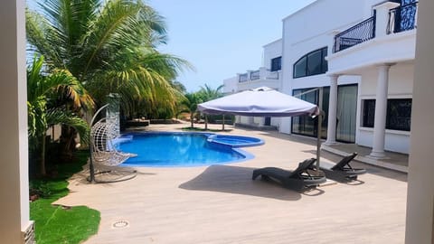 Swimming pool
