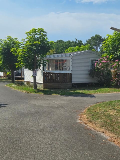 Property building, Neighbourhood, Street view