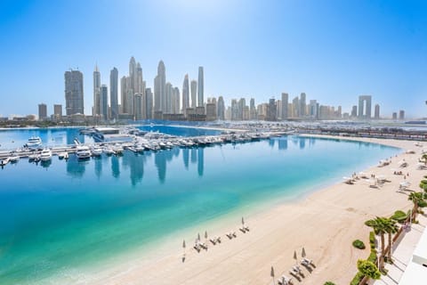 City view, Sea view