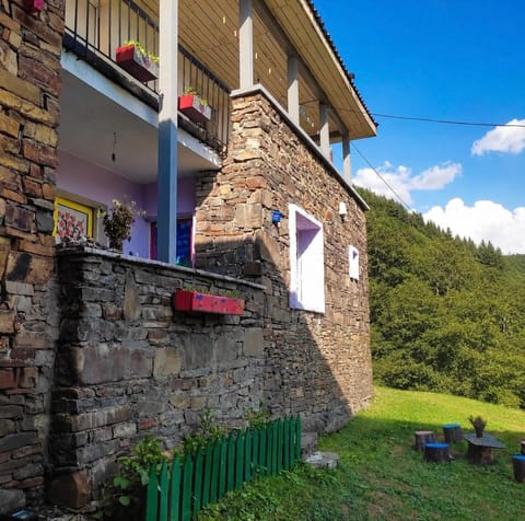 Property building, Natural landscape, Garden, Mountain view