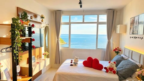 Bed, View (from property/room), Photo of the whole room, Bedroom, Sea view