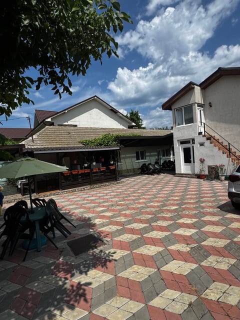 Property building, Day, Parking