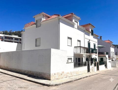Property building, Street view