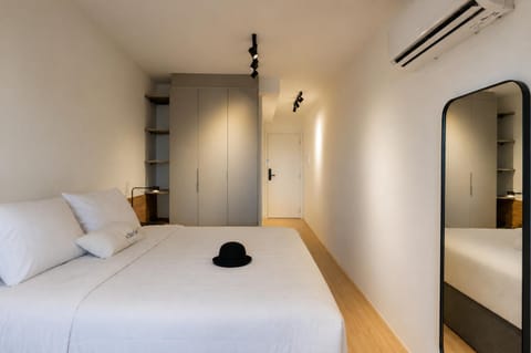 Bed, Photo of the whole room, Bedroom, wardrobe, air conditioner