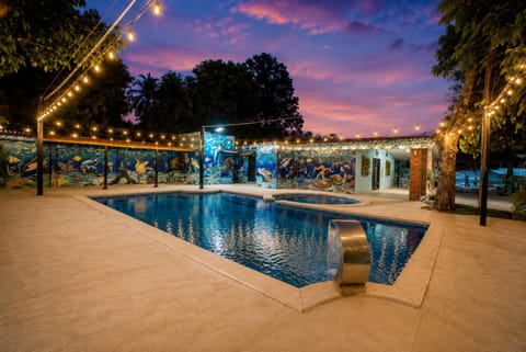 Swimming pool
