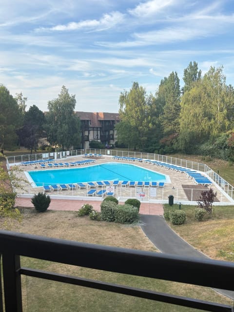 Swimming pool, Inner courtyard view