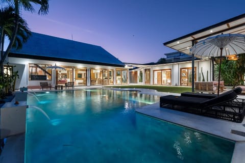 Property building, Night, Natural landscape, Garden, Garden view, Pool view, sunbed