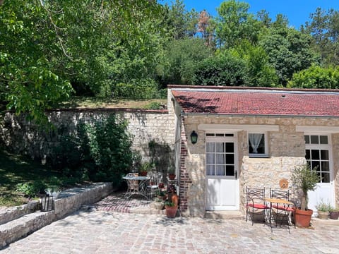 Property building, Patio