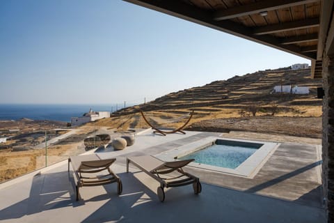 Patio, Day, Balcony/Terrace, Seating area, Sea view, Swimming pool, sunbed