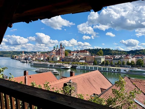 City view, Garden view, River view