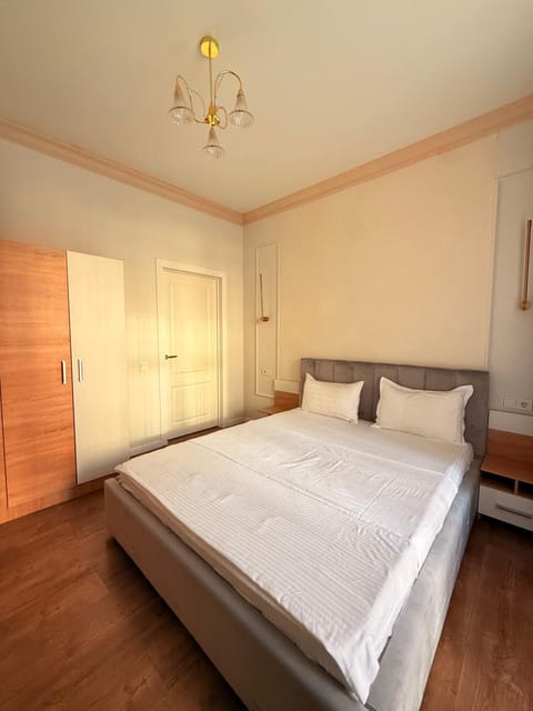 Bed, Bedroom, wardrobe