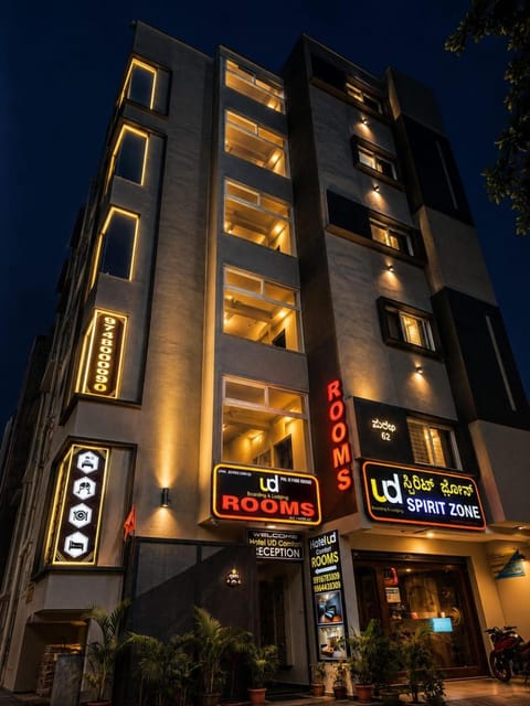 Property building, Night, City view