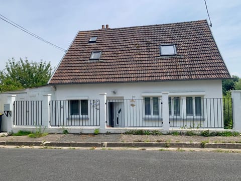 Property building, Street view