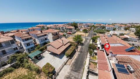 Neighbourhood, Location