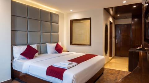 Bed, Bedroom, wardrobe