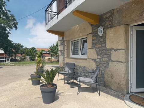 Property building, Garden, Garden view