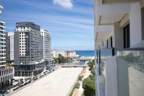 Day, Neighbourhood, Balcony/Terrace, Sea view