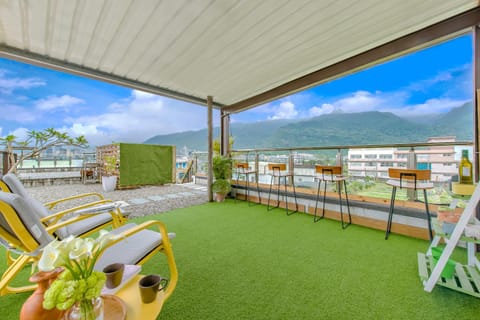 Patio, Natural landscape, View (from property/room), Balcony/Terrace, Garden view, Mountain view, Internal: Not applicable to any particular room